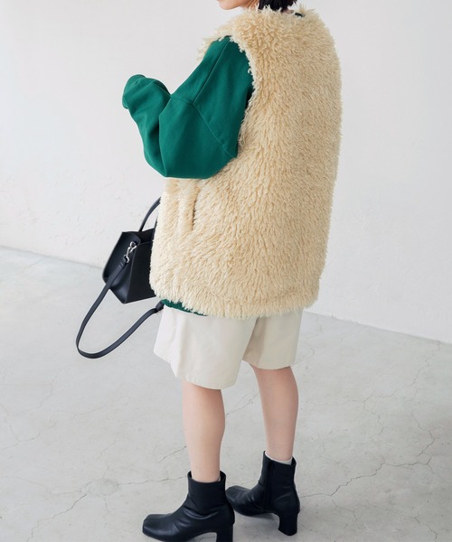 BONLECILL(ボンルシール)の「ミドル丈フェイクファーベスト(ベスト・レディース・ブラウン/アイボリー・FREE)」の7枚目の写真