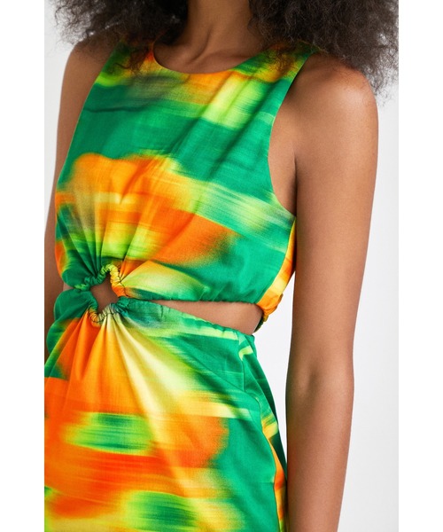 Desigual(デシグアル)の「ワンピース ノースリーブ LANNA(ワンピース・レディース・グリーン・S/M/L/XL/XS)」の4枚目の写真