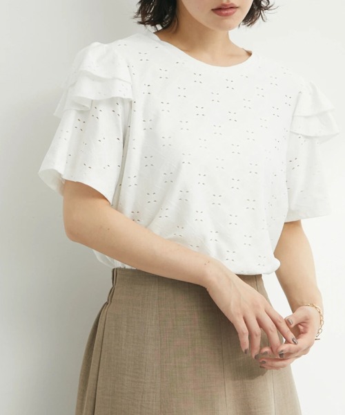 ELENCARE DUE(エレンカーレデュエ)の「・ELENCAREDUEジャカードレースプルオーバー(Tシャツ/カットソー・レディース・ブラック/ベージュ/オフホワイト/カーキ・FREE)」の1枚目の写真