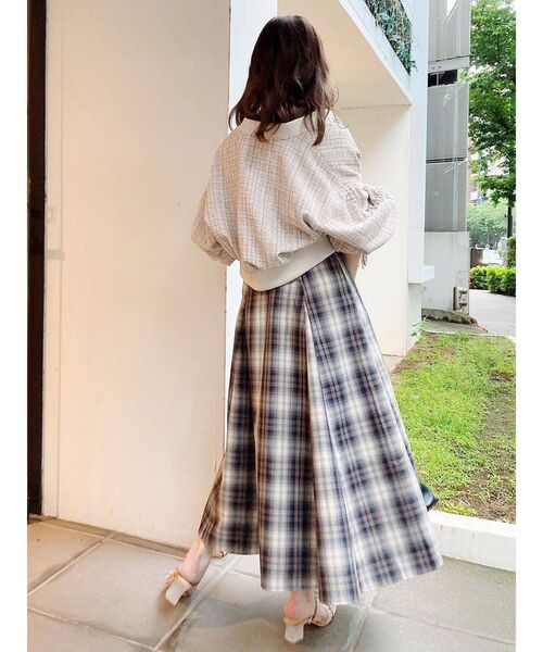 dazzlin（ダズリン）の「ギャザーボリュームファンシーブルゾン（ブルゾン・レディース・グリーン/その他1・FREE）」の14枚目の写真