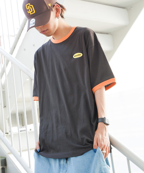 VENCEEXCHANGE(ヴァンスエクスチェンジ)の「ワンポイントリンガーTシャツ(Tシャツ/カットソー・メンズ・ホワイト/チャコールグレー/ベージュ/ブルー・フリー)」の5枚目の写真