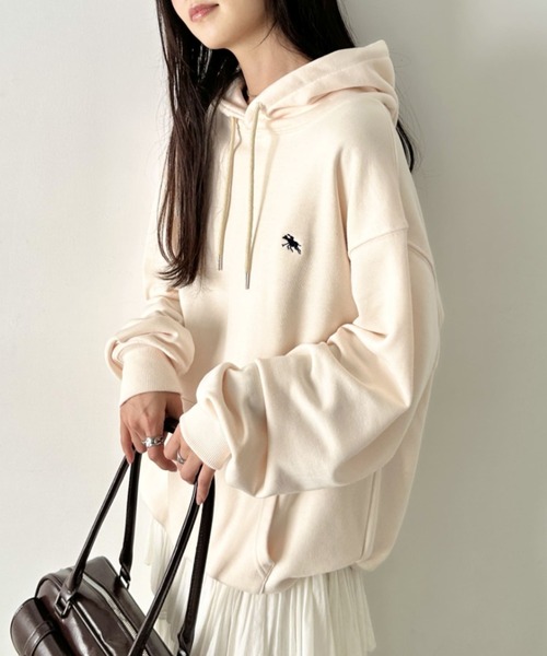 POLOCHAMPS(ポロチャンプス)の「POLOCHAMPS/ポロチャンプス 別注 ワンポイント刺繍 オーバーサイズスウェットパーカー フーディ(パーカー・レディース・ダークグリーン/グレー/ブラック/アイボリー/ベージュ/ネイビー・M/L)」の22枚目の写真