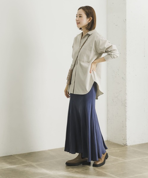 URBAN RESEARCH(アーバンリサーチ)の「キュプラフィブリルフレアスカート(スカート・レディース・チャコールグレー/カーキ/ブルー系その他・38/T38)」の15枚目の写真