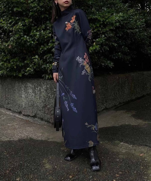 Ameri（アメリ）の「UND ANNABELLE LONG DRESS（ワンピース・レディース・ネイビー/ボルドー・MEDIUM/SMALL）」の4枚目の写真