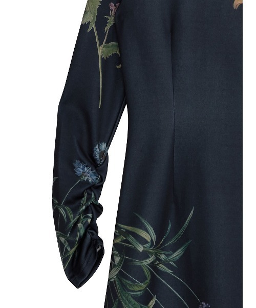 Ameri（アメリ）の「UND ANNABELLE LONG DRESS（ワンピース・レディース・ネイビー/ボルドー・MEDIUM/SMALL）」の17枚目の写真