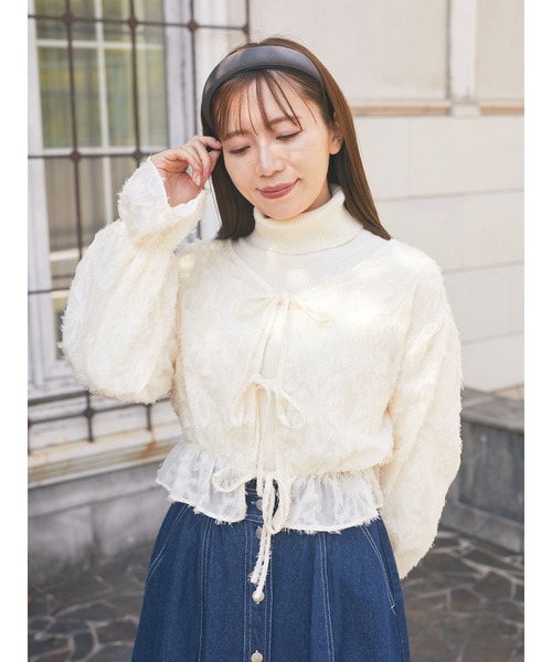 Areeam（アリーム）の「カットジャガードブラウス（シャツ/ブラウス・レディース・アイボリー/ラベンダー・FREE）」の2枚目の写真