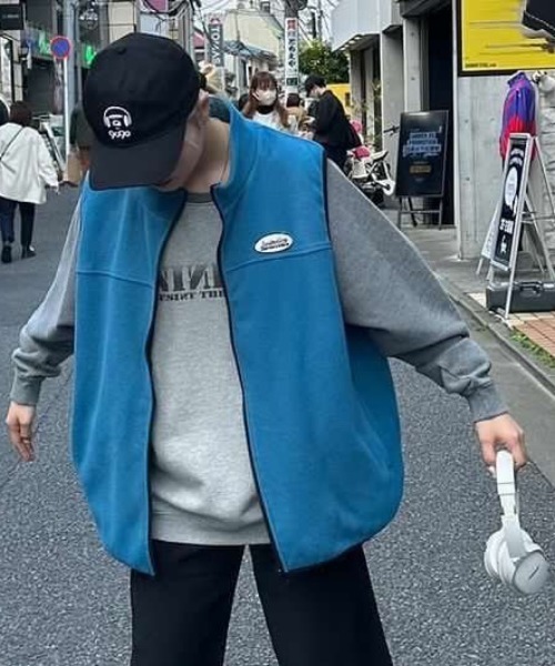 8(eight)(エイト)の「フリース配色ベスト(ベスト・メンズ・グリーン/オレンジ/ブルー/アイボリー/ブラック・LARGE/MEDIUM)」の5枚目の写真