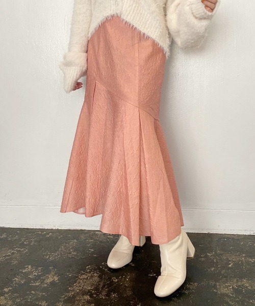 one after another NICE CLAUP(ワンアフターアナザーナイスクラップ)の「素材で差をつける。イレヘムマーメイドスカート(スカート・レディース・ピンク/ブラック/アイボリー・SMALL/MEDIUM)」の3枚目の写真