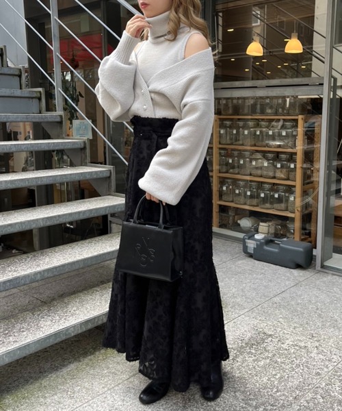 one after another NICE CLAUP(ワンアフターアナザーナイスクラップ)の「素材で差をつける。イレヘムマーメイドスカート(スカート・レディース・ピンク/ブラック/アイボリー・SMALL/MEDIUM)」の4枚目の写真