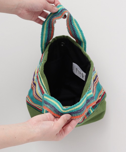チャイハネ（チャイハネ）の「【チャイハネ】ネパール手織りコットンミニトートバッグ（トートバッグ・レディース・ホワイト/パープル/ホワイト×ブルー/イエロー系その他/レッド系その他/ブルー/ブルー系その他/グリーン/レッド/グリーン系その他/ダークブルー・FREE）」の17枚目の写真