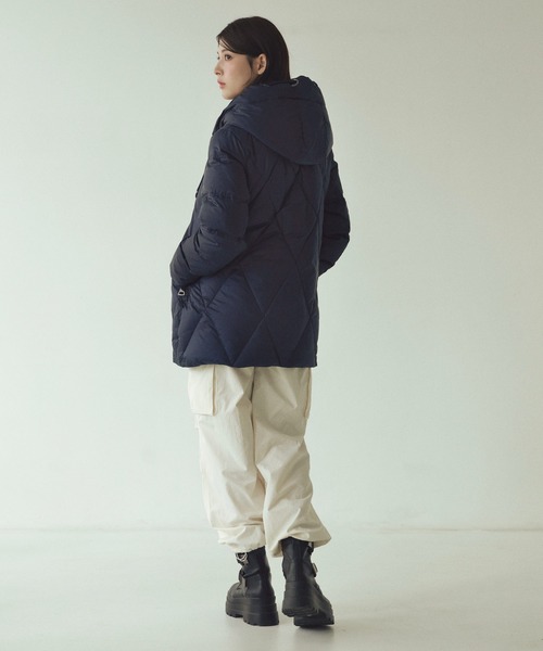 Filomo（フィローモ）の「[Filomo]洗えるダウンコートフード付き（ダウンジャケット/コート・レディース・カーキ/アイボリー/ブラック/ネイビー・L/M）」の18枚目の写真