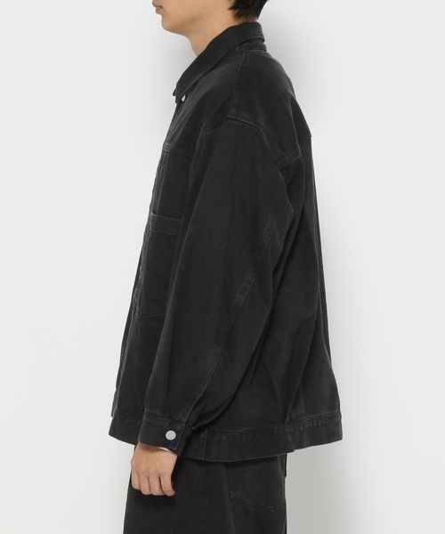 LOWRYS FARM（ローリーズファーム）の「デニムスリットジャケット　178361（デニムジャケット・メンズ・ブルー/ブラック・MEDIUM/LARGE）」の21枚目の写真