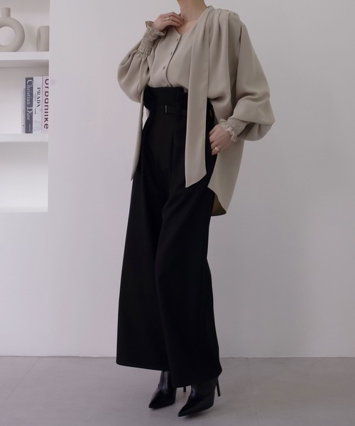 MIELI INVARIANT(ミエリインヴァリアント)の「Bowtie Georgette Blouse(シャツ/ブラウス・レディース・モカ/ホワイト/ブラック・FREE)」の11枚目の写真