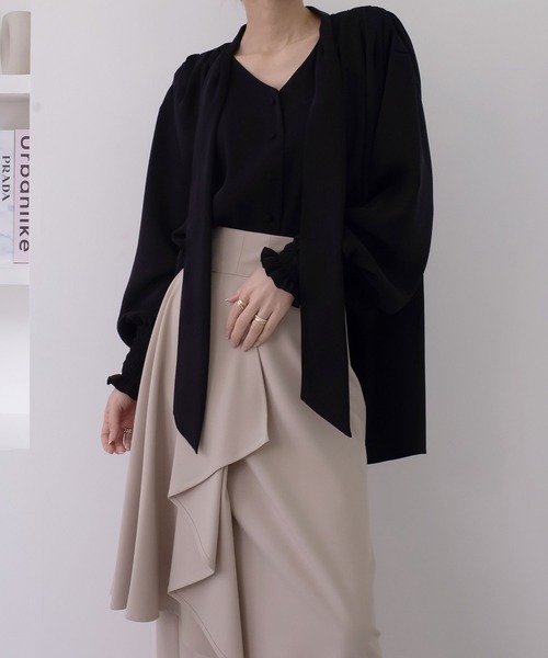 MIELI INVARIANT(ミエリインヴァリアント)の「Bowtie Georgette Blouse(シャツ/ブラウス・レディース・モカ/ホワイト/ブラック・FREE)」の17枚目の写真