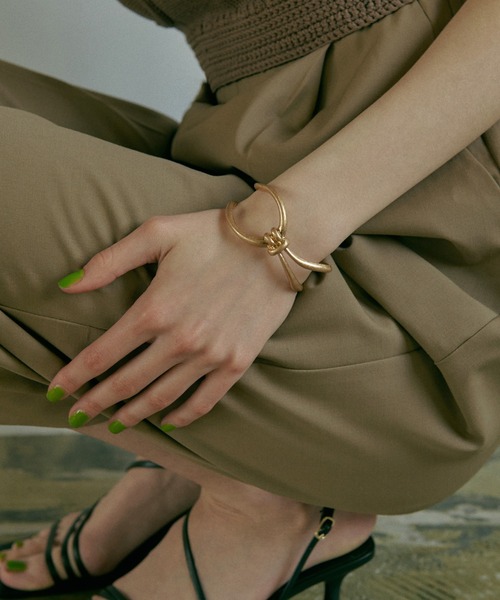 GOLDY（ゴールディ）の「メタル ノット クロス バングル（バングル/リストバンド・レディース・ゴールド/シルバー/ゴールド系その他/シルバー系その他・FREE）」の16枚目の写真