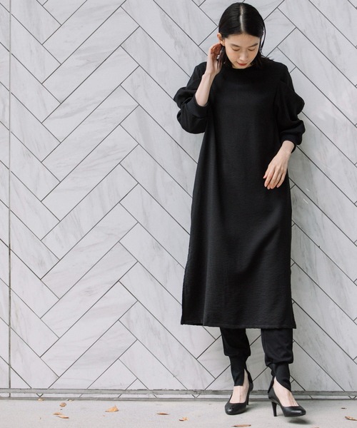 Munich（ミューニック）の「レーヨンナイロンピーチビエラタックスリーブワンピース（ワンピース・レディース・ブラック/カーキ/グレイッシュベージュ・FREE）」の2枚目の写真