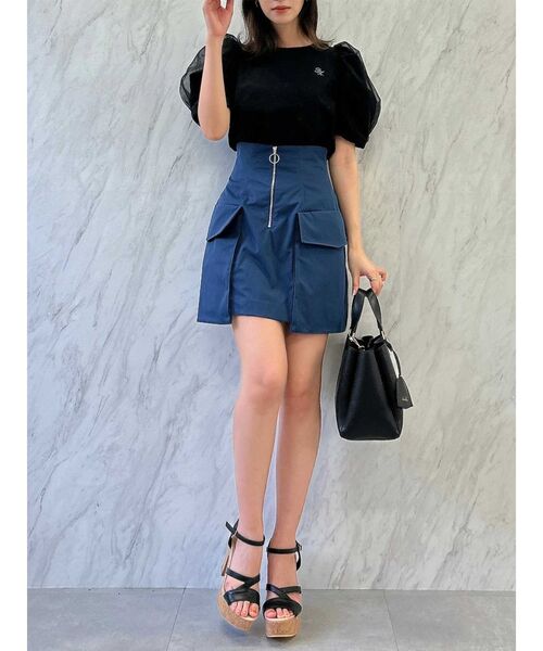 dazzlin(ダズリン)の「エンブロイダリーワンポイントTシャツ(Tシャツ/カットソー・レディース・ブラック/ベージュ/オフホワイト・FREE)」の19枚目の写真