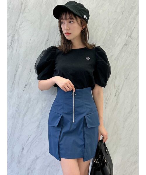 dazzlin(ダズリン)の「エンブロイダリーワンポイントTシャツ(Tシャツ/カットソー・レディース・ブラック/ベージュ/オフホワイト・FREE)」の4枚目の写真