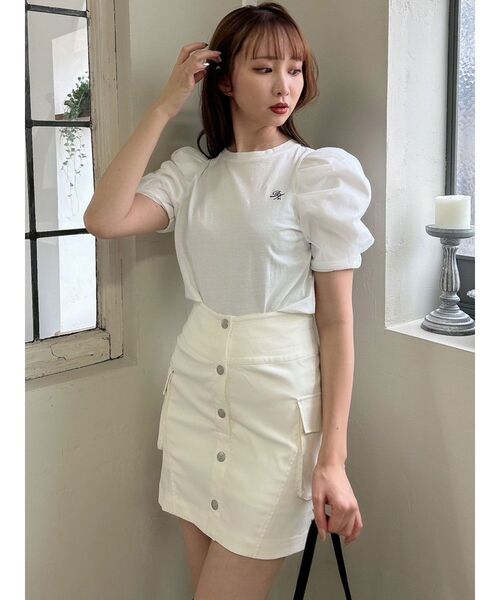 dazzlin(ダズリン)の「エンブロイダリーワンポイントTシャツ(Tシャツ/カットソー・レディース・ブラック/ベージュ/オフホワイト・FREE)」の9枚目の写真