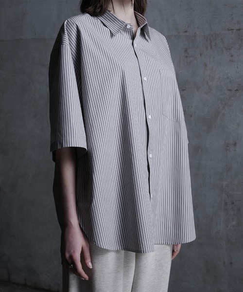 CALLNE（カルネ）の「【CALLNE】Loose Cotton Regular  Color Halfsleeve Shirt / ルーズコットン レギュラーカラー半袖シャツ（シャツ/ブラウス・メンズ・グレー系/ダークネイビー・M/L）」の20枚目の写真