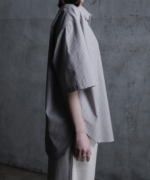 CALLNE（カルネ）の「【CALLNE】Loose Cotton Regular  Color Halfsleeve Shirt / ルーズコットン レギュラーカラー半袖シャツ（シャツ/ブラウス・メンズ・グレー系/ダークネイビー・M/L）」の13枚目の写真