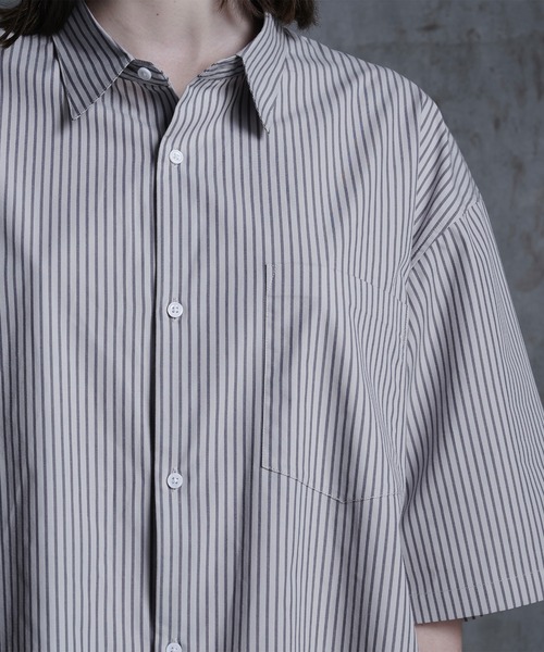 CALLNE（カルネ）の「【CALLNE】Loose Cotton Regular  Color Halfsleeve Shirt / ルーズコットン レギュラーカラー半袖シャツ（シャツ/ブラウス・メンズ・グレー系/ダークネイビー・M/L）」の6枚目の写真