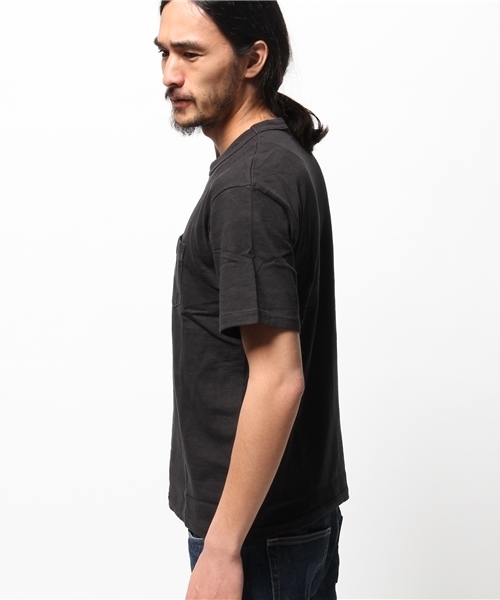 ENTRY SG（エントリーエスジー）の「ENTRY SG: 『Tijuana』クルーネック ポケット Tシャツ（Tシャツ/カットソー・メンズ・ブラック/ライトグリーン/ピンクゴールド/オフホワイト/グレー/チャコールグレー/ワイン/レンガ/ネイビー/バイオレット・SMALL/MEDIUM/LARGE）」の12枚目の写真