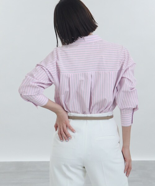 INDIVI（インディヴィ）の「◆【洗える/ストライプ】バックシャン デザインシャツ（シャツ/ブラウス・レディース・ピンク系その他/ネイビー系7/ブルー系2/ホワイト・05/12/13/38/34/15 ）」の6枚目の写真
