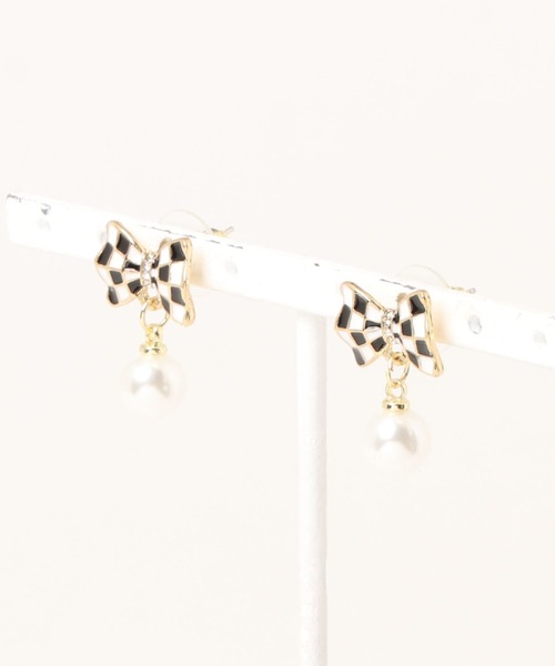 NiiNa(ニーナ)の「【NiiNa】ハイエンドデザインピアス(ピアス(両耳用)・レディース・シルバー/ホワイト/ゴールド/ブラック・FREE)」の8枚目の写真