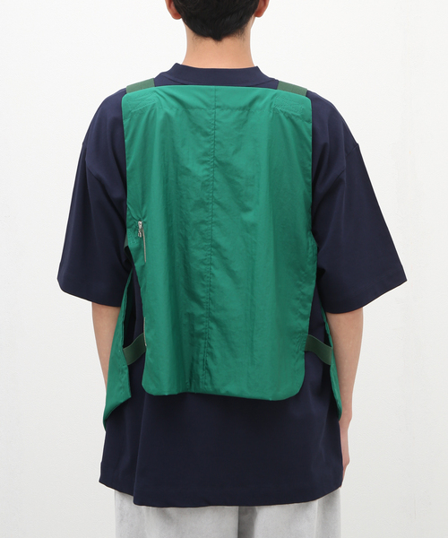 POLYPLOID(ポリプロイド)の「【POLYPLOID / ポリプロイド】BAG VEST C NYLON(その他アウター・メンズ・ブラック/グリーン・2)」の6枚目の写真