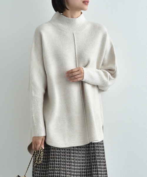 INTERPLANET（インタープラネット）の「ハイネックドルマンロングニット（ニット/セーター・レディース・ベージュ/オフホワイト/チャコールグレー・FREE）」の18枚目の写真