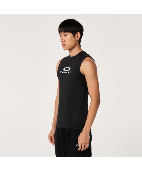 OAKLEY(オークリー)の「オークリー TECHNICAL BASE LAYER NS CREW 3.0 /タンクトップ/ 吸汗速乾/ TRAINING スポーツ・トレーニング/ OAKLEY(タンクトップ・メンズ・ブラック系/ネイビー/ブラック・L/M/S/XL)」の4枚目の写真