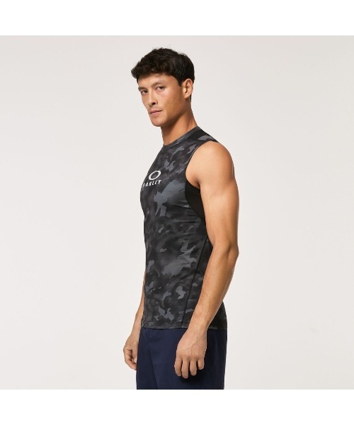 OAKLEY(オークリー)の「オークリー TECHNICAL BASE LAYER NS CREW 3.0 /タンクトップ/ 吸汗速乾/ TRAINING スポーツ・トレーニング/ OAKLEY(タンクトップ・メンズ・ブラック系/ネイビー/ブラック・L/M/S/XL)」の13枚目の写真