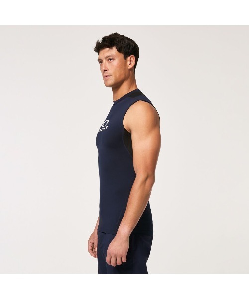 OAKLEY(オークリー)の「オークリー TECHNICAL BASE LAYER NS CREW 3.0 /タンクトップ/ 吸汗速乾/ TRAINING スポーツ・トレーニング/ OAKLEY(タンクトップ・メンズ・ブラック系/ネイビー/ブラック・L/M/S/XL)」の18枚目の写真
