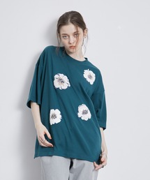 デフォルメフラワールーズTシャツ