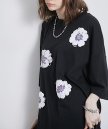 JUNRED | デフォルメフラワールーズTシャツ(Tシャツ/カットソー)