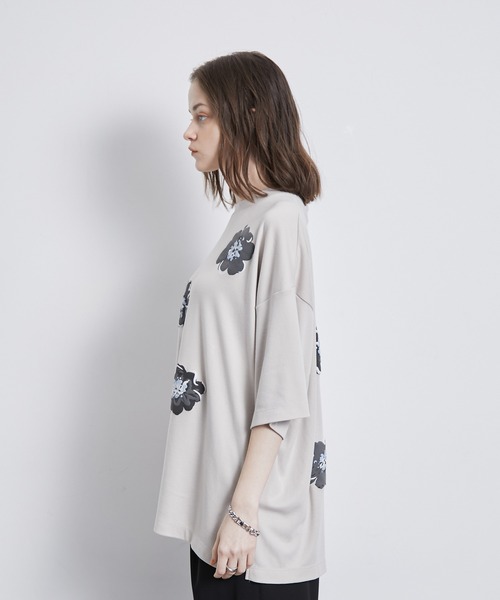 JUNRED（ジュンレッド）の「デフォルメフラワールーズTシャツ（Tシャツ/カットソー・メンズ・グリーン/ブラック/グレー系その他・S/M/L）」の12枚目の写真