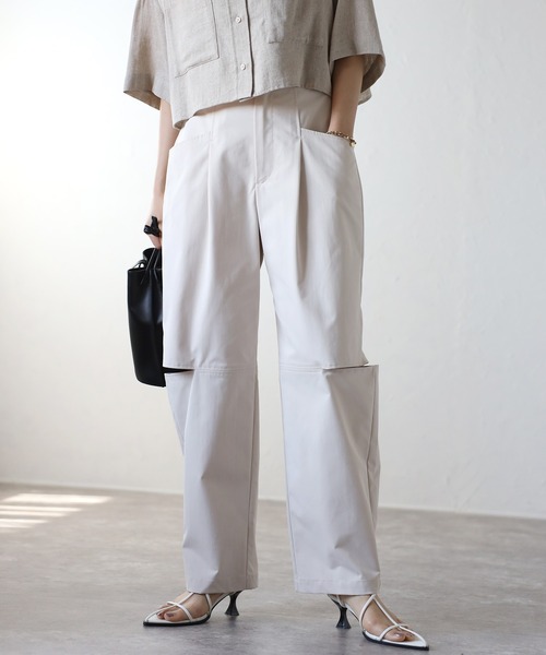 COMMRE（コムル）の「バナナスリットパンツ（その他パンツ・レディース・ベージュ/アイボリー・FREE）」の2枚目の写真