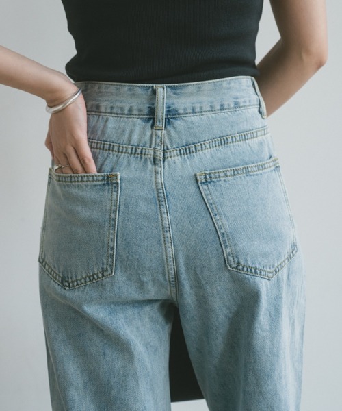 VANNIE U（ヴァニーユー）の「パールセミワイドデニム（デニムパンツ・レディース・ライトブルー・FREE）」の4枚目の写真