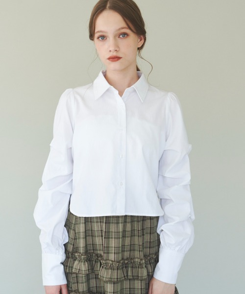 idem（イデム）の「unique sleeve shirt/袖タックショートシャツ（シャツ/ブラウス・レディース・ネイビー/グレー/オフホワイト・FREE）」の7枚目の写真