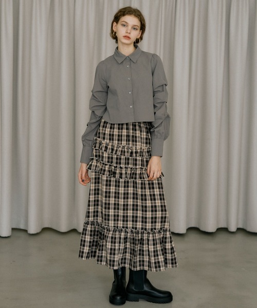 idem（イデム）の「unique sleeve shirt/袖タックショートシャツ（シャツ/ブラウス・レディース・ネイビー/グレー/オフホワイト・FREE）」の17枚目の写真