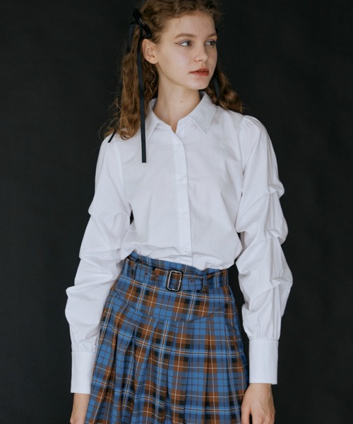 idem（イデム）の「unique sleeve shirt/袖タックショートシャツ（シャツ/ブラウス・レディース・ネイビー/グレー/オフホワイト・FREE）」の15枚目の写真