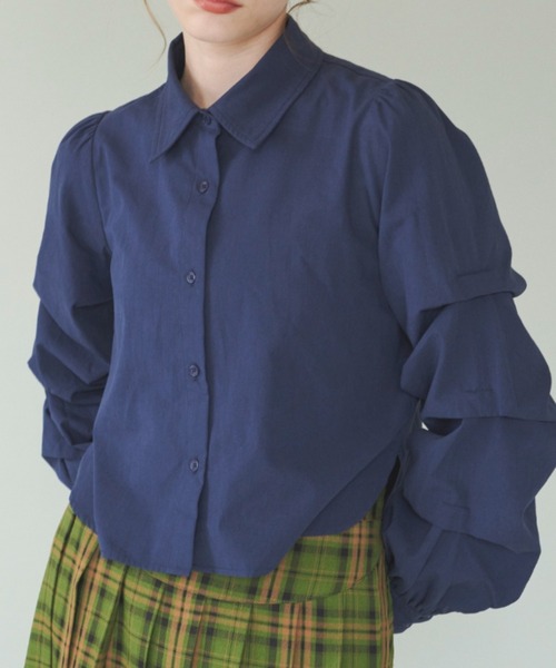 idem（イデム）の「unique sleeve shirt/袖タックショートシャツ（シャツ/ブラウス・レディース・ネイビー/グレー/オフホワイト・FREE）」の18枚目の写真