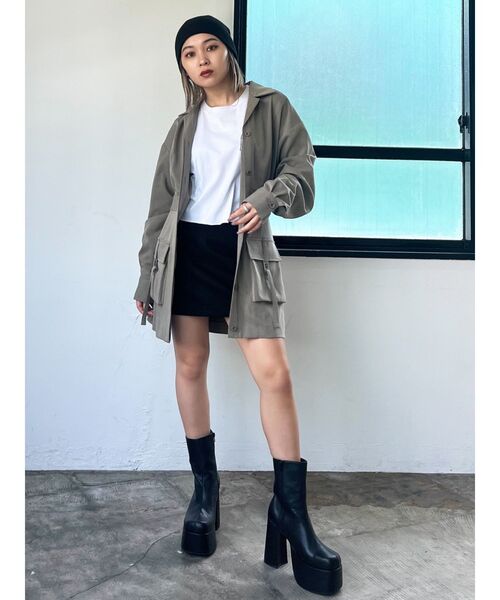 EMODA（エモダ）の「エンブレムマークショートロンT（Tシャツ/カットソー・レディース・ホワイト/ブラック/ベージュ/グレー・FREE）」の15枚目の写真