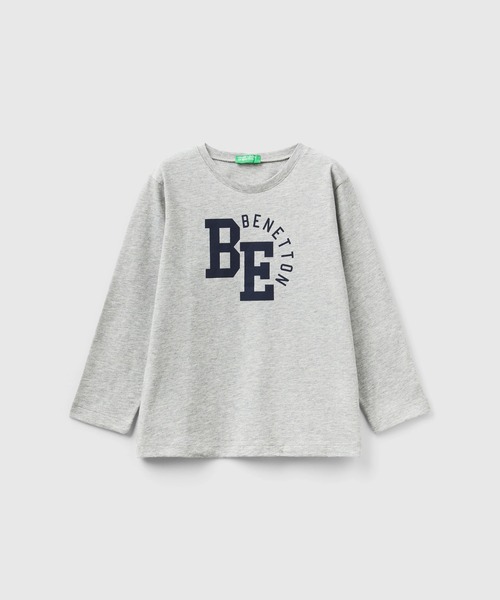 BENETTON (UNITED COLORS OF BENETTON)（ベネトンユナイテッドカラーズオブベネトン）の「キッズロゴプリント長袖Tシャツ・カットソーB（Tシャツ/カットソー・キッズ・ネイビー/ホワイト/レッド/グレー・82/116/90/104/98/X-SMALL）」の2枚目の写真