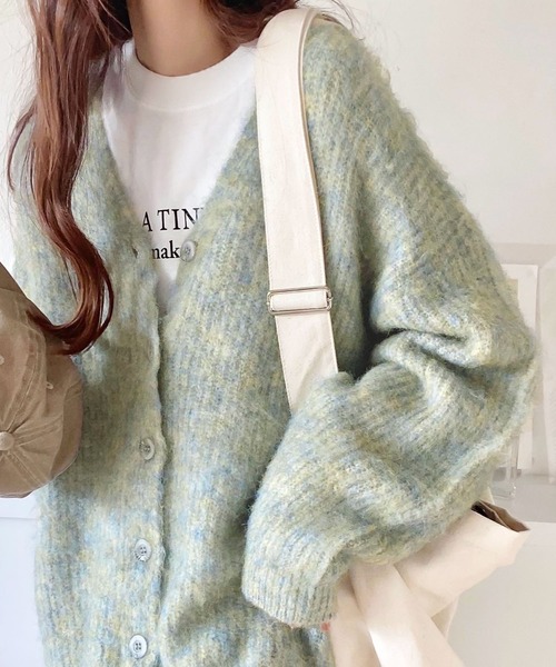 mily bilet（ミウィビレット）の「【mily bilet】大人ふんわり。前後2wayミックス糸シャギーニットカーディガン（カーディガン/ボレロ・レディース・グリーン/ブラック/アイボリー・MEDIUM/LARGE/X-LARGE/SMALL）」の10枚目の写真