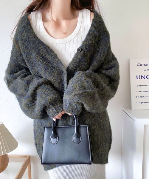 mily bilet（ミウィビレット）の「【mily bilet】大人ふんわり。前後2wayミックス糸シャギーニットカーディガン（カーディガン/ボレロ・レディース・グリーン/ブラック/アイボリー・MEDIUM/LARGE/X-LARGE/SMALL）」の15枚目の写真