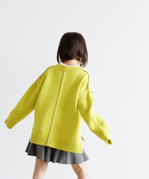 LOWRYS FARM(ローリーズファーム)の「5Gハイショクステッチプルオーバー 961679(ニット/セーター・キッズ・チャコールグレー/ネイビー/イエロー/アイボリー・110cm/120cm/130cm/140cm/150cm)」の4枚目の写真