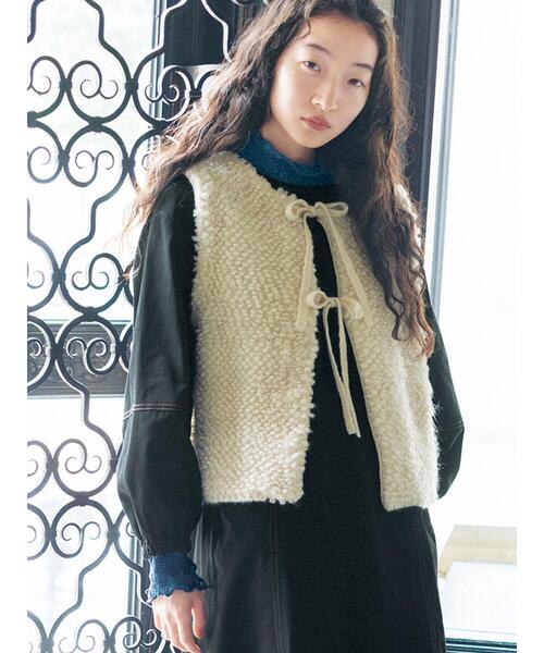 ehka sopo(エヘカソポ)の「シャーリングシアーメロートップス(Tシャツ/カットソー・レディース・キナリ/ブラック/ブルー・F)」の4枚目の写真