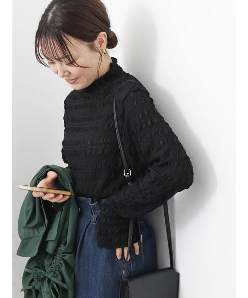 ehka sopo(エヘカソポ)の「シャーリングシアーメロートップス(Tシャツ/カットソー・レディース・キナリ/ブラック/ブルー・F)」の8枚目の写真